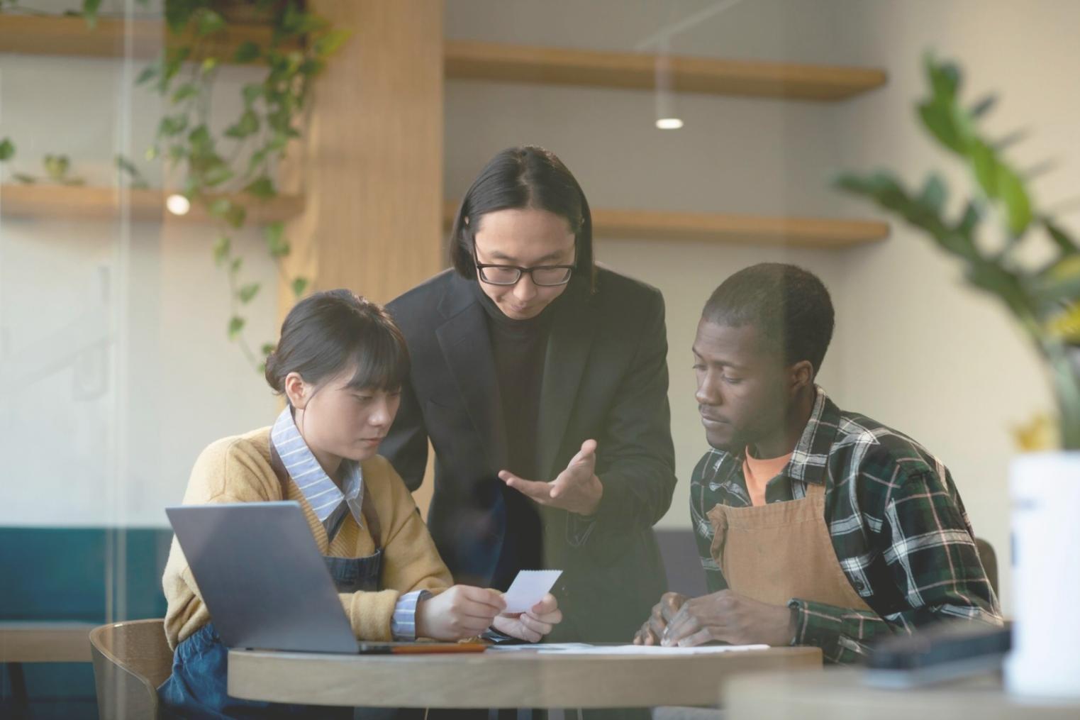 Finanzielle Wettbewerbsanalyse Visualisierung